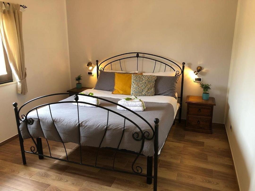 B&B Mandorla Amara Gioia Del Colle Exteriör bild