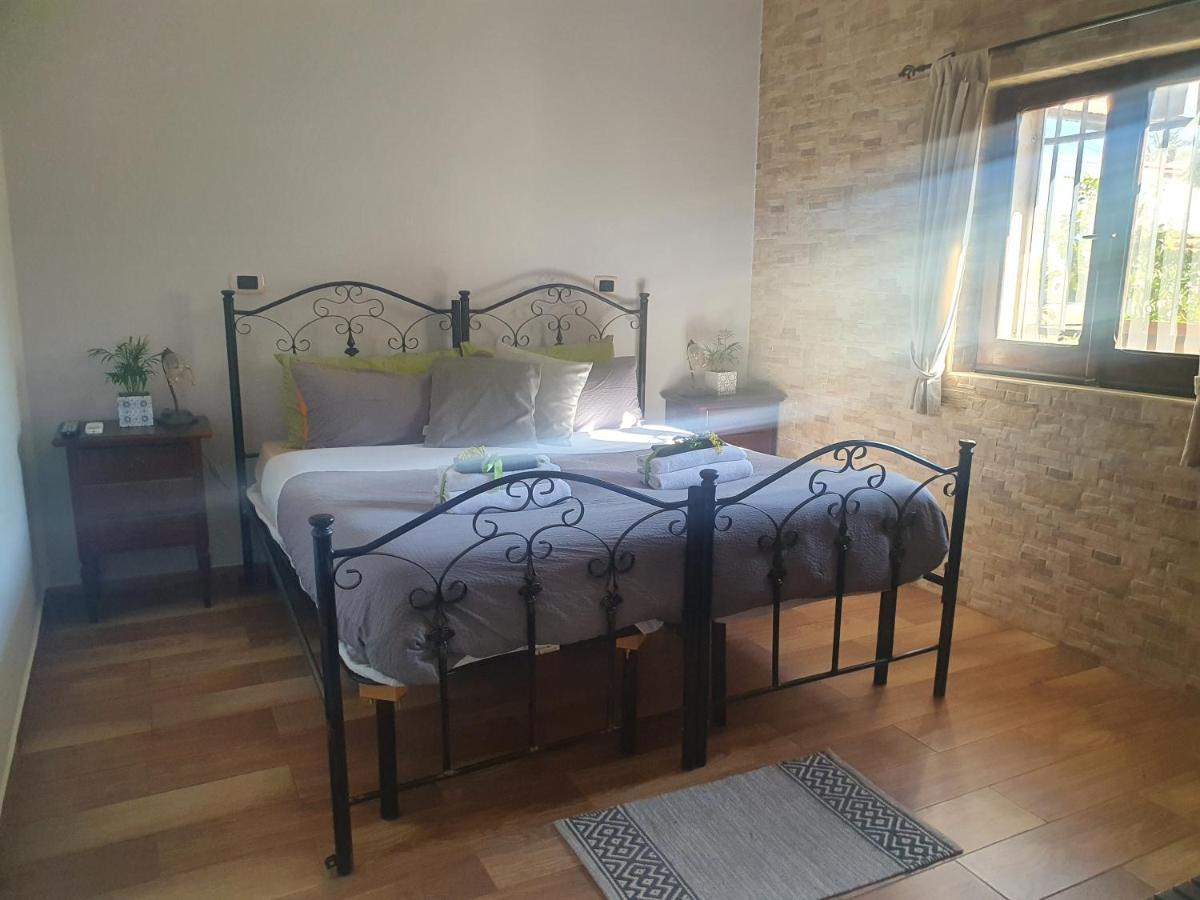 B&B Mandorla Amara Gioia Del Colle Exteriör bild