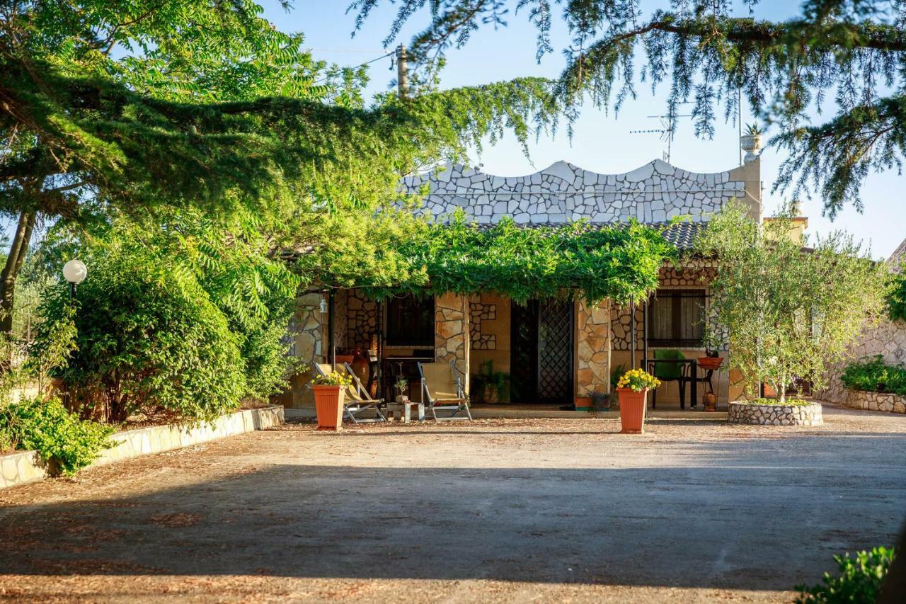 B&B Mandorla Amara Gioia Del Colle Exteriör bild